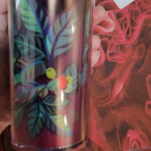 Starbucks Cup, Sign Language